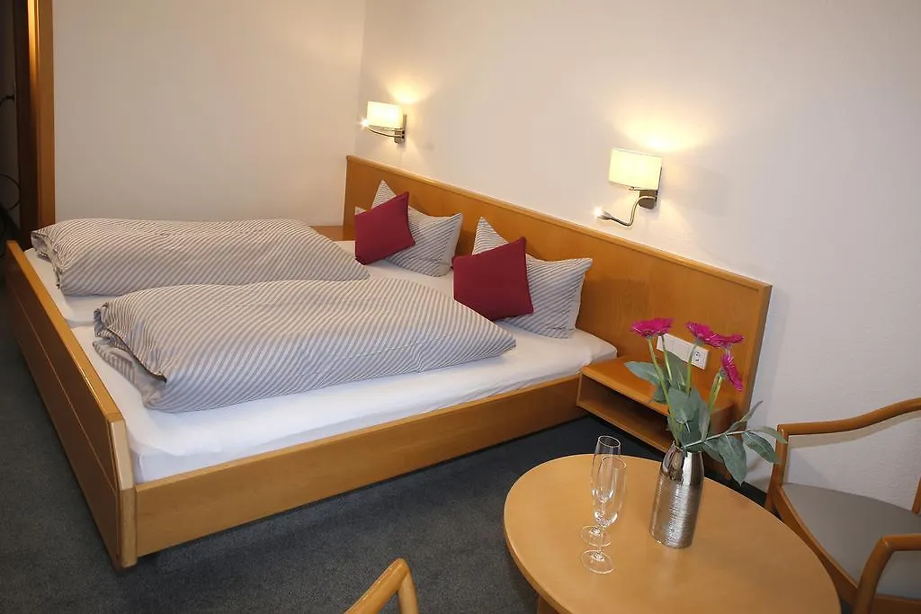 Pension Arcade Dresden Guest house