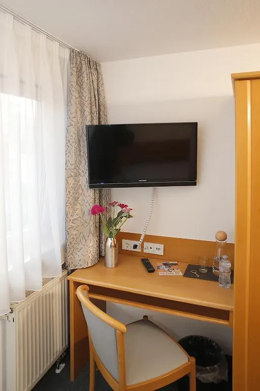 Pension Arcade Dresden Guest house